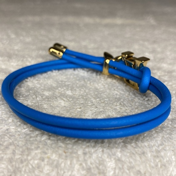 NIB Louis Vuitton Bloom LV Bracelet in Bleu Gaston Calfskin (9in) SOLD OUT - Picture 5 of 8